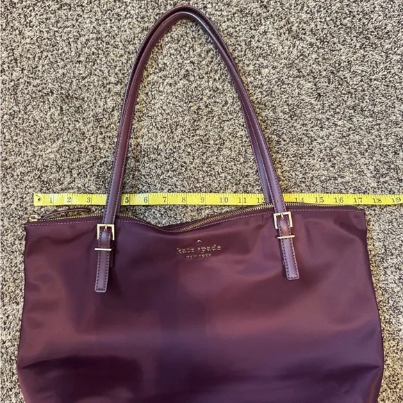 Kate Spade Maroon Burgundy Shoulder Tote Bag Gold accent detail adjustable strap - Picture 13 of 14